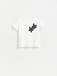 T-shirt z aplikacją - biały. Białe t-shirty damskie Reserved, l, z aplikacjami, z bawełny, bez kołnierzyka. Za 79.99 zł.