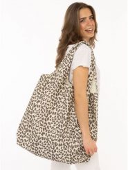 Zwillingsherz Shopper bag w kolorze beżowym - 36 x 46 cm rozmiar: onesize. Brązowe shopper bag damskie Zwillingsherz, bez wzorów, z materiału, na ramię, bez dodatków. Za 92.42 zł.