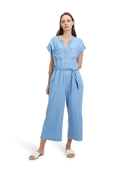 BETTY & CO Kombinezon w kolorze błękitnym rozmiar: 36. Niebieskie kombinezony damskie Betty & Co., bez wzorów, z tkaniny, bez kołnierzyka, bez ramiączek. Za 109.95 zł.