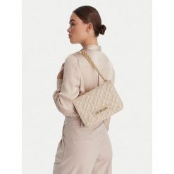 Torebka LOVE MOSCHINO. Torebki klasyczne damskie Love Moschino, bez wzorów, bez dodatków. Za 549.00 zł.