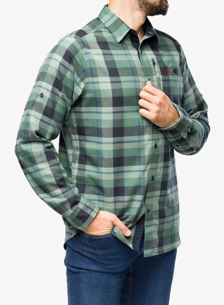 Koszula turystyczna męska Fjallraven Fjallglim Shirt. Zielone koszule męskie Fjällräven, m, bez wzorów, z materiału, bez kołnierzyka, bez ramiączek. Za 489.49 zł.