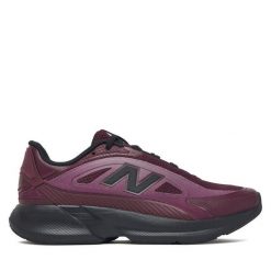 Buty do biegania New Balance. Fioletowe obuwie do biegania damskie New Balance. Za 399.99 zł.