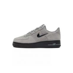 Buty Sportowe na co dzień Męskie Nike Air Force 1. Szare obuwie do biegania damskie Nike, nike air force. Za 499.99 zł.