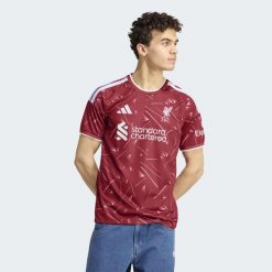 Koszulka piłkarska ADIDAS Liverpool FC domowa. Czerwone bluzki sportowe damskie Adidas, s, z aplikacjami, z dzianiny, bez ramiączek. Za 439.99 zł.