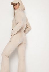Beżowy Welurowy Komplet Dresowy z Cyrkoniową Aplikacją Bluza i Spodnie Mitene. Brązowe bluzy z kapturem damskie Born2be, m, z dresówki. Za 79.99 zł.