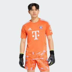 Koszulka bramkarska FC Bayern 26/27. Białe t-shirty sportowe męskie Adidas, l, z materiału, bez ramiączek, do piłki nożnej, climacool (adidas). Za 439.00 zł.