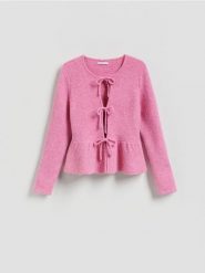 Sweter z wiązaniami - różowy. Czerwone swetry klasyczne damskie Reserved, l, z dzianiny, bez kołnierzyka. Za 129.99 zł.