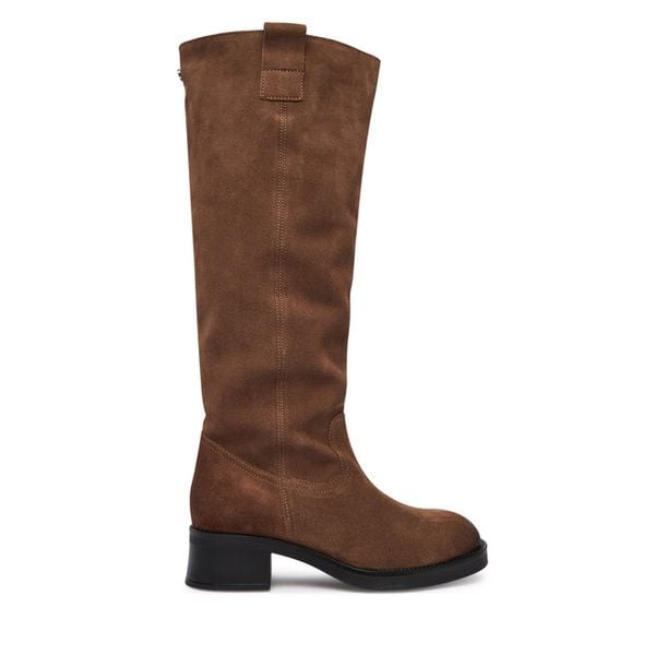 Kozaki Steve Madden. Brązowe kozaki damskie Steve Madden, bez obcasa, na płaskiej podeszwie. Za 689.99 zł.