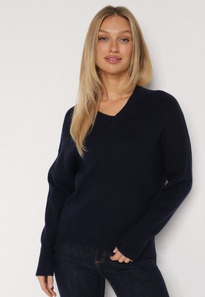 Granatowy Sweter z Domieszką Kaszmiru z Dekoltem w Serek Feralaine. Niebieskie swetry klasyczne damskie Born2be, z jeansu, bez kołnierzyka. Za 89.99 zł.