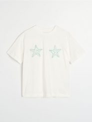 Bawełniana koszulka z haftem w kształcie gwiazd - kremowy. Białe t-shirty damskie Sinsay, l, bez wzorów, z bawełny, bez kołnierzyka. Za 25.99 zł.