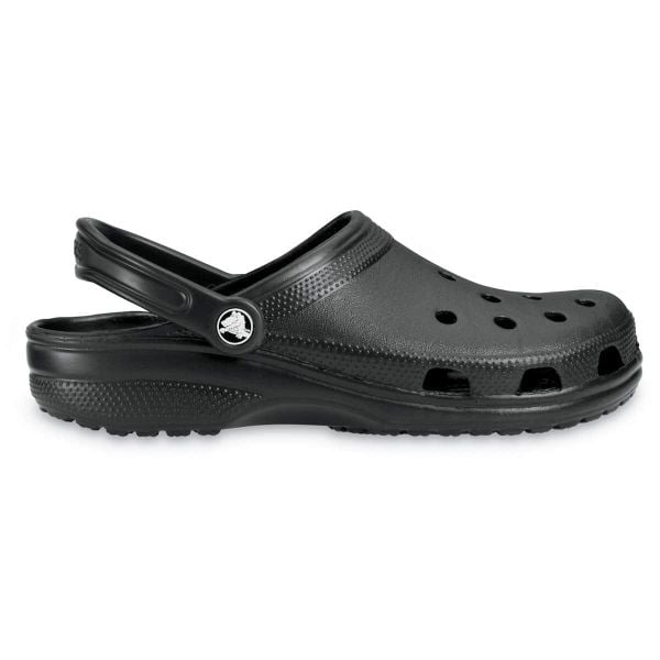 Klapki dla dorosłych Crocs Classic. Czarne klapki damskie Crocs, bez wzorów, bez obcasa. Za 199.00 zł.