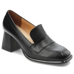 Czarne Półbuty Armodo Damskie Eleganckie Buty. Czarne półbuty damskie Armodo, bez wzorów, z materiału, biznesowe, bez obcasa, na słupku. Za 299.00 zł.