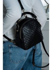 Victor & Hugo Paris Skórzany plecak "Ketlin" w kolorze czarnym - 20 x 20 x 10 cm rozmiar: onesize. Czarne plecaki damskie Victor & Hugo Paris, bez wzorów, z materiału. Za 361.02 zł.