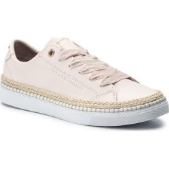 Espadryle TOMMY HILFIGER - Tommy Jute City Sneaker FW0FW04145 Silver Peony 658. Czerwone espadryle damskie Tommy Hilfiger, bez wzorów, z materiału, bez obcasa. W wyprzedaży za 299.00 zł.