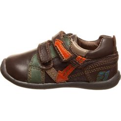 Skórzane sneakersy w kolorze brązowym. Brązowe trampki i tenisówki chłopięce Billowy, bez wzorów, bez zapięcia. W wyprzedaży za 122.95 zł.
