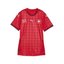 Damska koszulka domowa kobiecej reprezentacji Szwajcarii Team 2025 PUMA. Czerwone bluzki damskie Puma, m, bez wzorów, sportowe, bez kołnierzyka, bez ramiączek. Za 419.00 zł.
