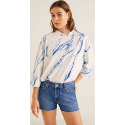 Mango - Szorty Iconic. Zielone szorty damskie Mango, z aplikacjami, z bawełny, casualowe. W wyprzedaży za 29.90 zł.