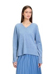 BETTY & CO Sweter w kolorze błękitnym rozmiar: 36. Niebieskie swetry klasyczne damskie Betty & Co., bez kołnierzyka. Za 134.95 zł.