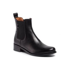 Botki Gino Rossi 8484-05. Botki damskie Gino Rossi, bez obcasa, bez zapięcia. Za 349.99 zł.