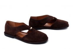 Artiker Relaks 58C1543 brązowy, baleriny damskie. Brązowe baleriny damskie Artiker Relaks, bez wzorów, ze skóry, bez obcasa. Za 194.90 zł.