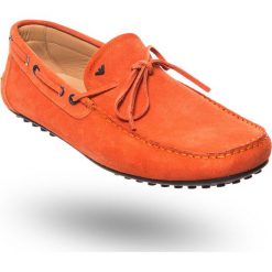 Pomarańczowe mokasyny zamszowe. Brązowe mokasyny męskie Emporio Armani, z zamszu. Za 591.60 zł.