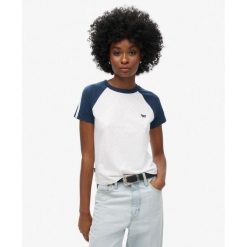 Koszulka retro Essential Logo. Niebieskie topy sportowe damskie Superdry., bez wzorów, z bawełny, bez ramiączek. Za 126.45 zł.