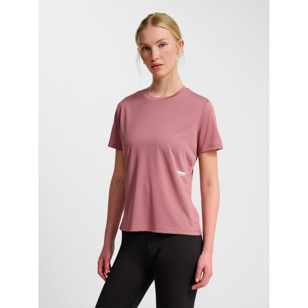 Koszulka damska Hummel Pulse. Fioletowe bluzki damskie HUMMEL, bez wzorów, sportowe, bez kołnierzyka, bez ramiączek. Za 179.50 zł.