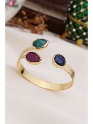 L'Atelier de Gaia Pozłacana bransoletka z szafirem i agatami rozmiar: onesize. Niebieskie bransoletki damskie L'Atelier de Gaia, pozłacane. Za 135.17 zł.