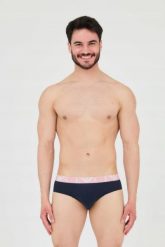EMPORIO ARMANI Slipy granatowe 3-pack. Niebieskie slipki męskie Emporio Armani, bez wzorów, z bawełny. W wyprzedaży za 139.99 zł.