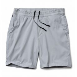 Spodenki turystyczne Mountain Hardwear Dynama™. Szare szorty męskie MOUNTAIN HARDWEAR, bez kołnierzyka. Za 345.50 zł.