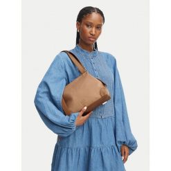 Torebka Armani Exchange. Brązowe torebki klasyczne damskie Armani Exchange, bez wzorów, bez dodatków. Za 679.99 zł.