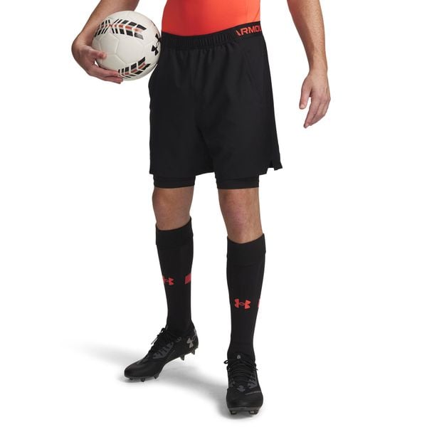 SPODENKI VANISH WOVEN 2-W-1 CZARNO-CZERWONE MĘSKIE. Białe szorty sportowe męskie Under Armour, m, z materiału, na fitness i siłownię. Za 234.75 zł.