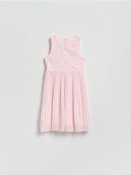 Sukienka z łączonych materiałów - pastelowy róż. Czerwone sukienki dziewczęce Reserved, bez wzorów, z materiału, bez ramiączek. Za 109.99 zł.