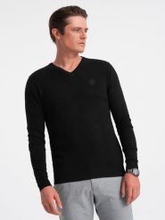 Elegancki sweter męski V-neck BASIC z wiskozą – czarny V1 OM-SWBS-0107 - XXL. Czarne swetry męskie Ombre Clothing, l, bez wzorów, z wiskozy, bez kołnierzyka. W wyprzedaży za 89.99 zł.