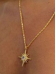 Lodie Silver Naszyjnik z zawieszką - dł. 50 cm rozmiar: onesize. Szare naszyjniki damskie Lodie Silver, z mosiądzu. Za 43.99 zł.