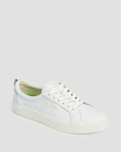 Buty sportowe Cariuma OCA Low White Premium Leather Unisex. Białe buty sportowe na co dzień damskie CARIUMA, bez wzorów, z gumy, trekkingowe. Za 356.70 zł.