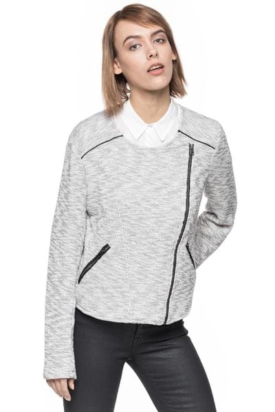 DAMSKI ŻAKIET TOM TAILOR FEMININE BOUCLE JACKET. Czarne marynarki i żakiety damskie Tom Tailor, xl, bez wzorów, z dzianiny. W wyprzedaży za 59.99 zł.