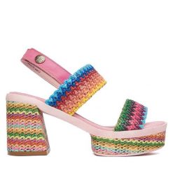 Sandały Laura Vita. Czerwone sandały damskie Laura Vita, bez wzorów, bez obcasa, na słupku. Za 389.99 zł.