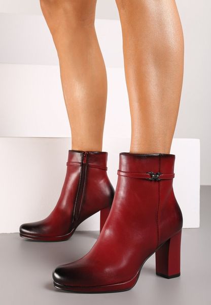 Bordowe Botki na Słupku z Ozdobnym Detalem na Cholewce Erisin. Czerwone botki damskie Born2be, z jeansu, eleganckie, bez obcasa, na obcasie, bez zapięcia. Za 159.99 zł.