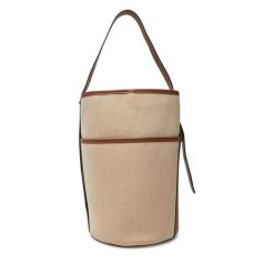 Torebka Furla. Brązowe torebki klasyczne damskie Furla, bez wzorów, bez dodatków. Za 899.99 zł.