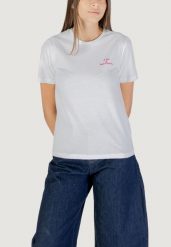 Koszulka crop top Kobieta ONLY ONLADELINA S/S TEE CS JRS. Białe t-shirty damskie Only, m, bez wzorów, z bawełny, bez kołnierzyka. Za 127.55 zł.