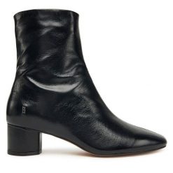 Botki Nokwol. Czarne botki damskie Nokwol, bez obcasa, na słupku, bez zapięcia. Za 599.99 zł.