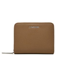 Portfel Calvin Klein. Brązowe portfele damskie CALVIN KLEIN, bez wzorów. Za 159.99 zł.