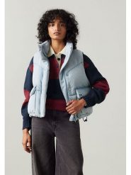 Levi's Kamizelka puchowa w kolorze błękitnym rozmiar: L. Niebieskie kamizelki damskie Levi's, l, z puchu. Za 233.33 zł.