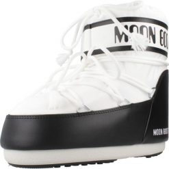 Buty MOON BOOT 14093400 001 Biały. Białe obuwie trekkingowe damskie Moon Boot, na zimę. Za 741.99 zł.