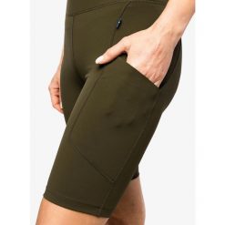 Spodenki turystyczne damskie Fjallraven Abisko Short Tights. Zielone szorty damskie Fjällräven, bez wzorów, sportowe. Za 392.99 zł.