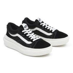 Buty do chodzenia damskie Vans Old Skool Over sportowe. Białe buty sportowe na co dzień damskie Vans, bez wzorów, trekkingowe, Vans Old Skool. Za 270.00 zł.