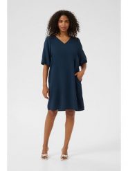 Kaffe Sukienka w kolorze granatowym rozmiar: 36. Niebieskie sukienki damskie Kaffe, bez wzorów, bez kołnierzyka, bez ramiączek, midi. Za 119.12 zł.