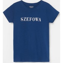 Bawełniany T-shirt z napisem - Granatowy. Niebieskie koszulki dziewczęce Reserved, bez wzorów, z bawełny, bez ramiączek. Za 19.99 zł.