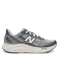 Buty do biegania New Balance. Szare obuwie do biegania damskie New Balance. Za 309.99 zł.